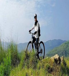 This Pakistani is the first woman in the world to have cycled on Biafo glacier