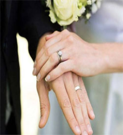 Want to stay slim? Tie the knot!