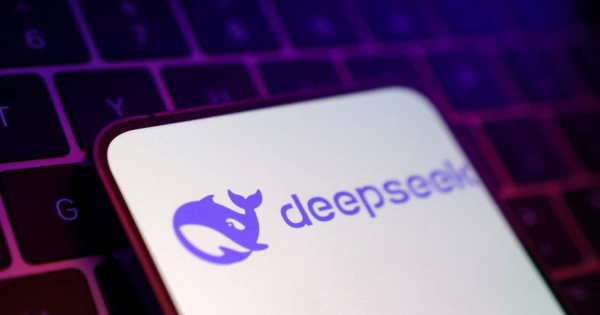 China’s DeepSeek AI Overtakes ChatGPT, Revolutionizing Artificial Intelligence